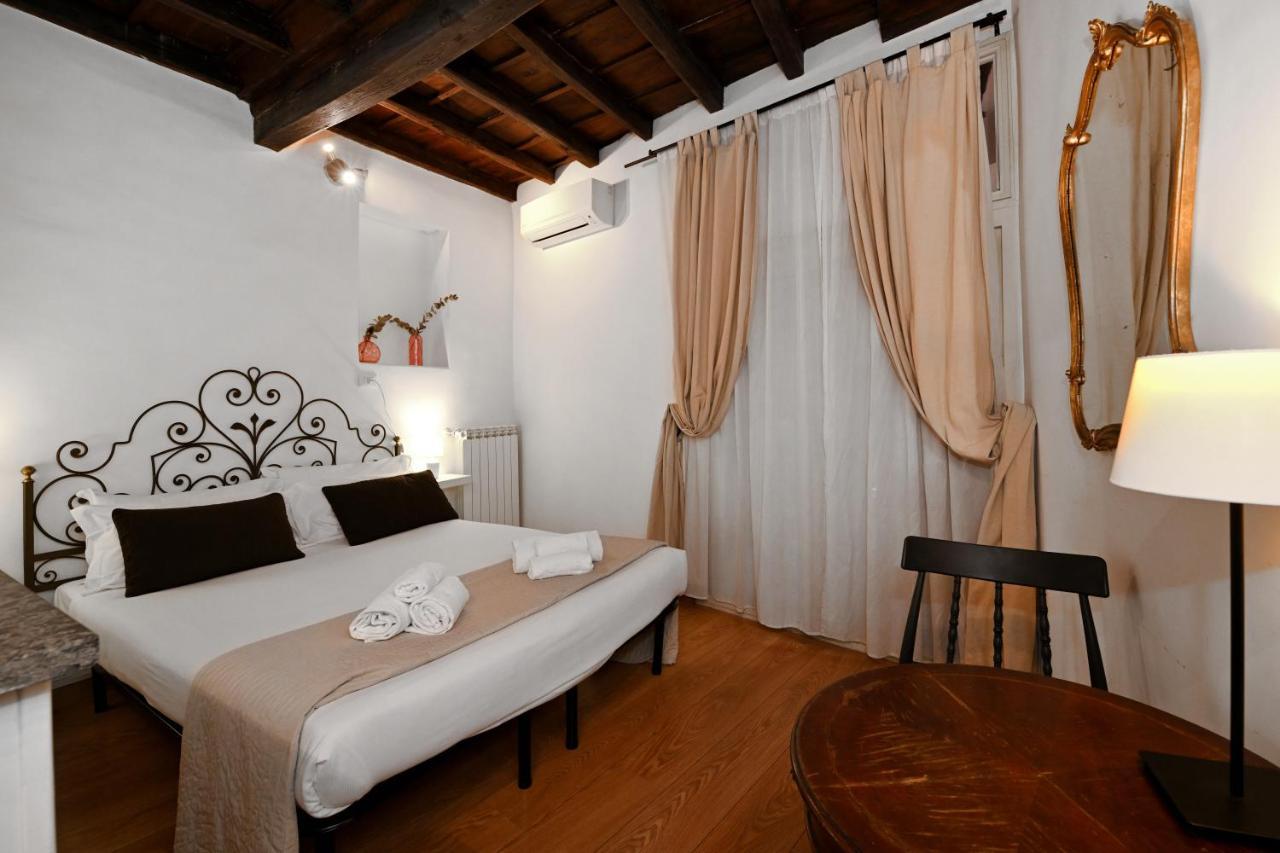 Sangallo Rooms - Residenze Romanae Εξωτερικό φωτογραφία