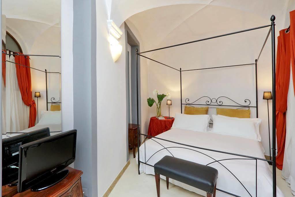 Sangallo Rooms - Residenze Romanae Εξωτερικό φωτογραφία